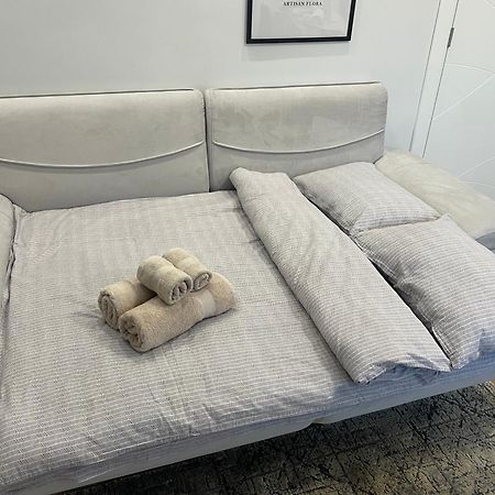 Vanquish Central Apartment Varna Ngoại thất bức ảnh
