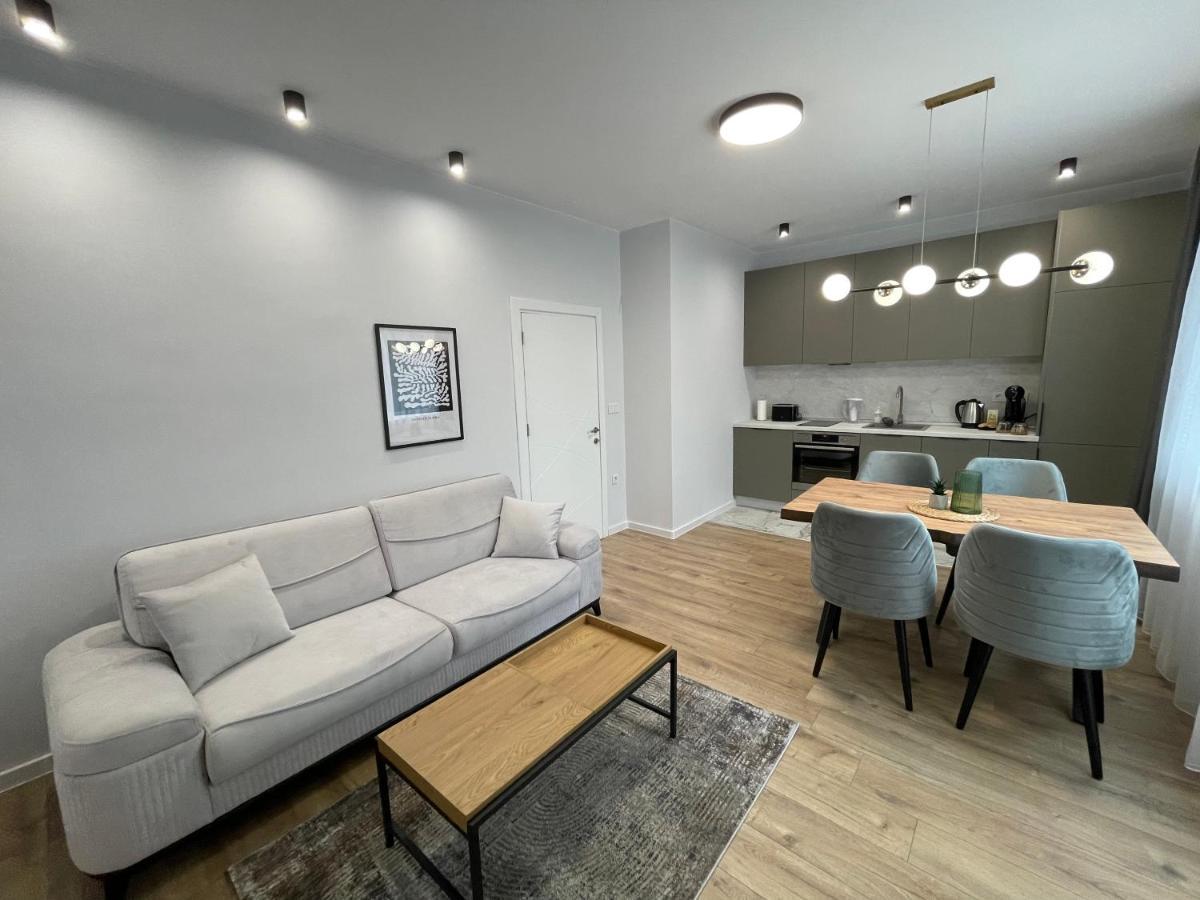 Vanquish Central Apartment Varna Ngoại thất bức ảnh