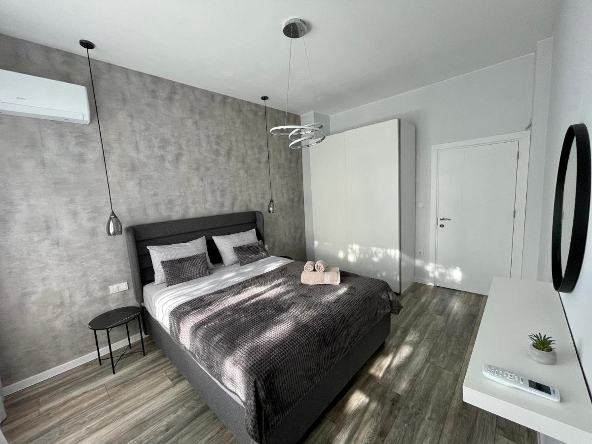 Vanquish Central Apartment Varna Ngoại thất bức ảnh