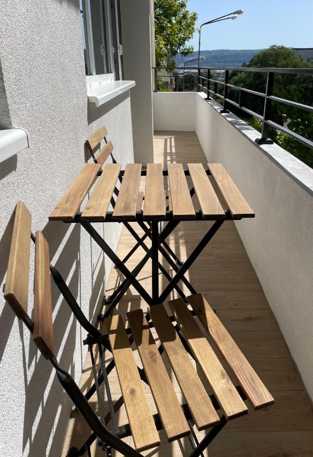 Vanquish Central Apartment Varna Ngoại thất bức ảnh