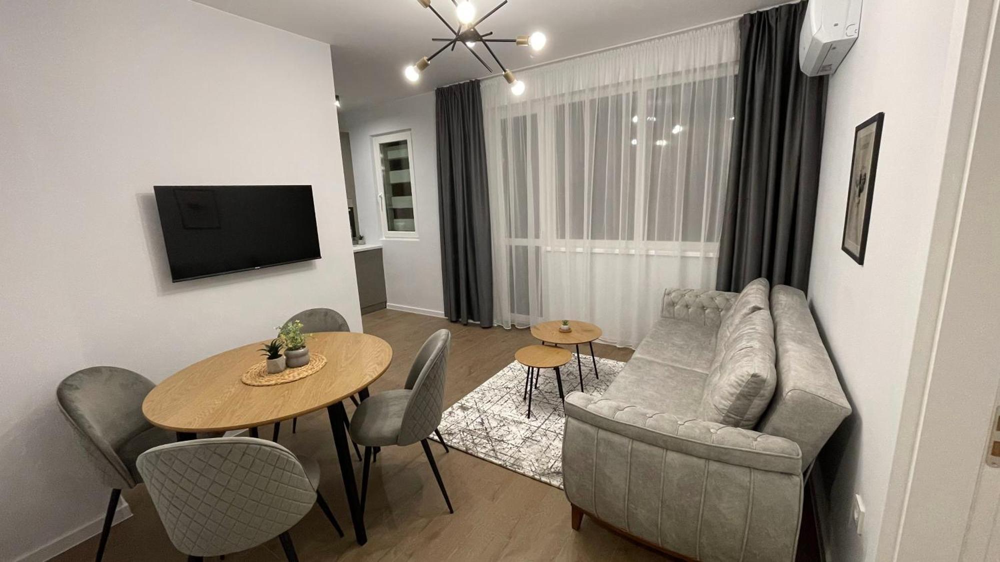 Vanquish Central Apartment Varna Ngoại thất bức ảnh